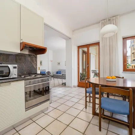 Marea - De Vivo Realty Sorrente