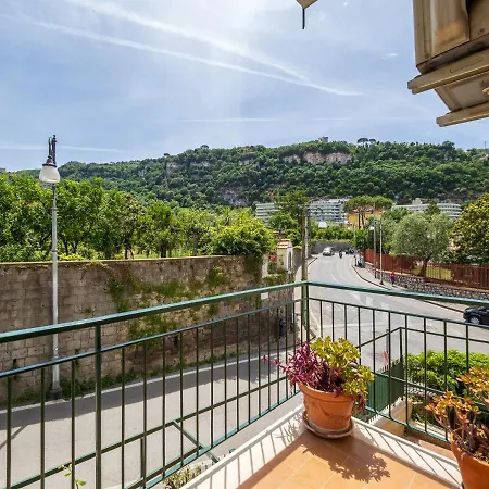 De Vivo Realty - Marea Suite Sorrento * ソレント