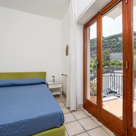 De Vivo Realty - Marea Suite Sorrento *